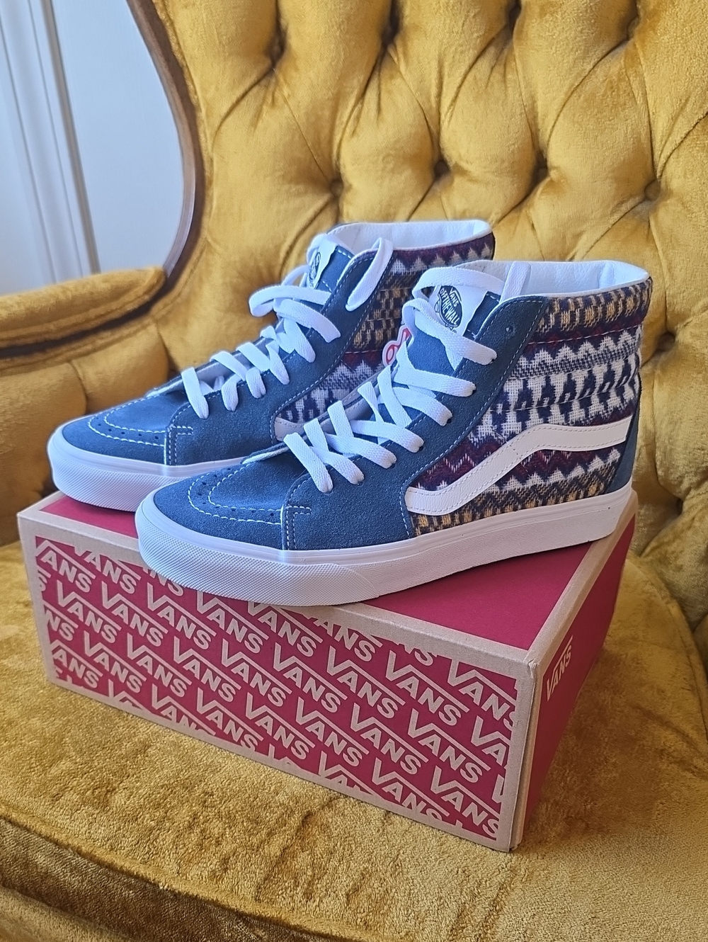 Vans Patterned Fair Isle Navy Suede Leather High-Tops 9.5 In Box Sneaker